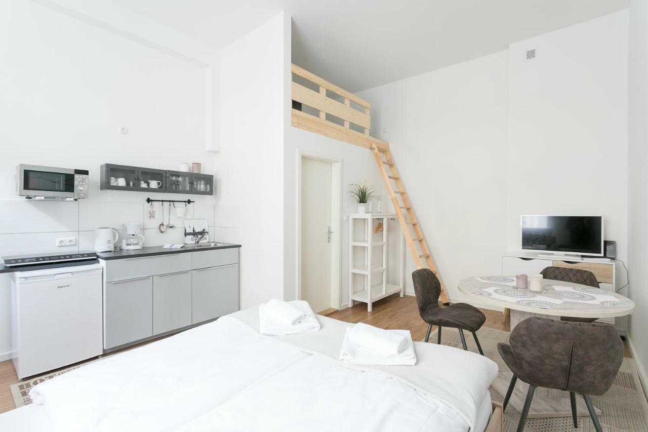 Studio Apartment For 3 柏林 外观 照片